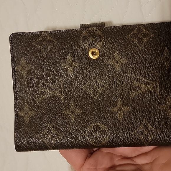 Authentic Louis Vuitton Agenda Initial CM stamped - Picture 7 of 10
